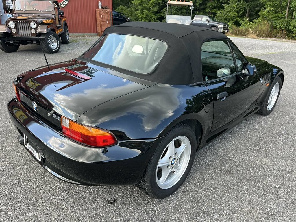 Used 1999 BMW Z3 2.5i RWD image 4