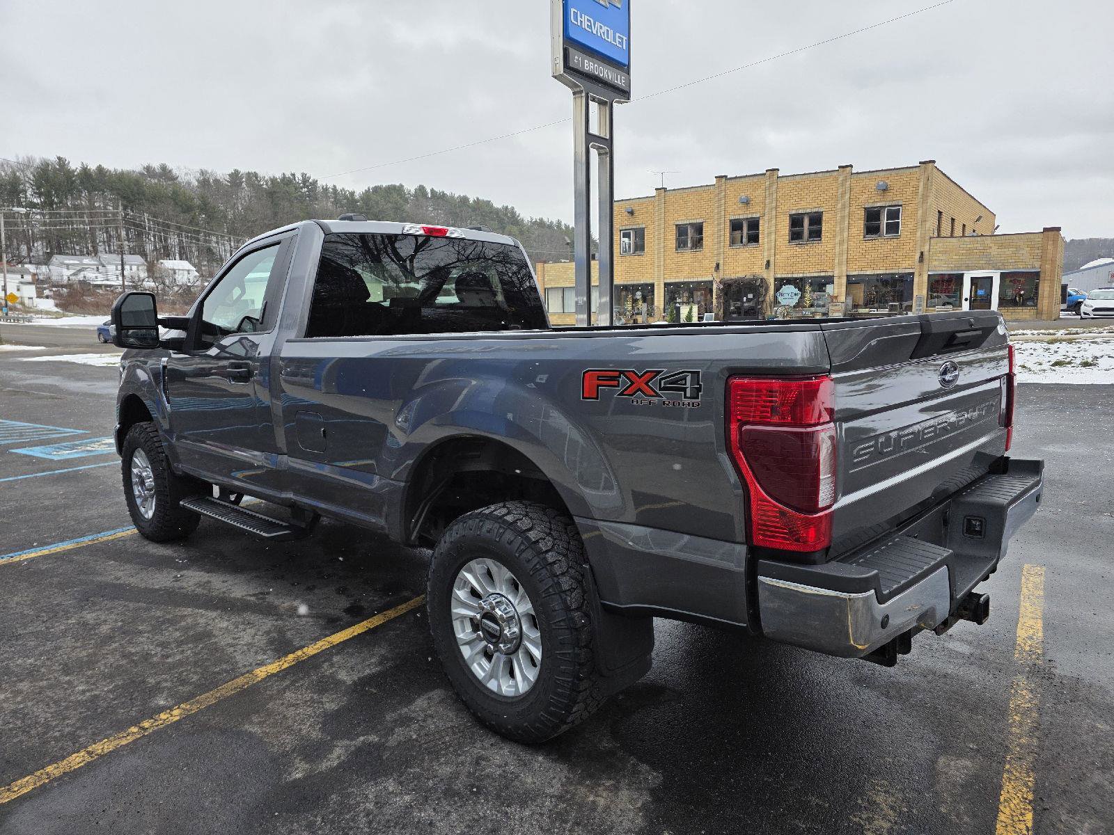 Used 2022 Ford F350 XLT w/ XLT Value Package AWD/4WD image 6