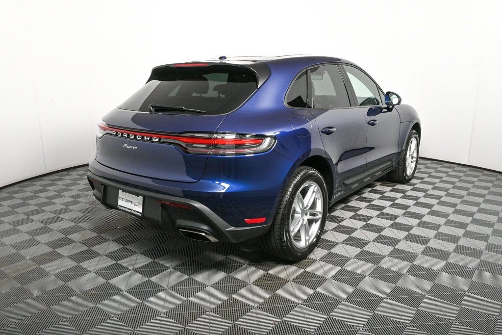 Certified 2026 Porsche Macan image 30