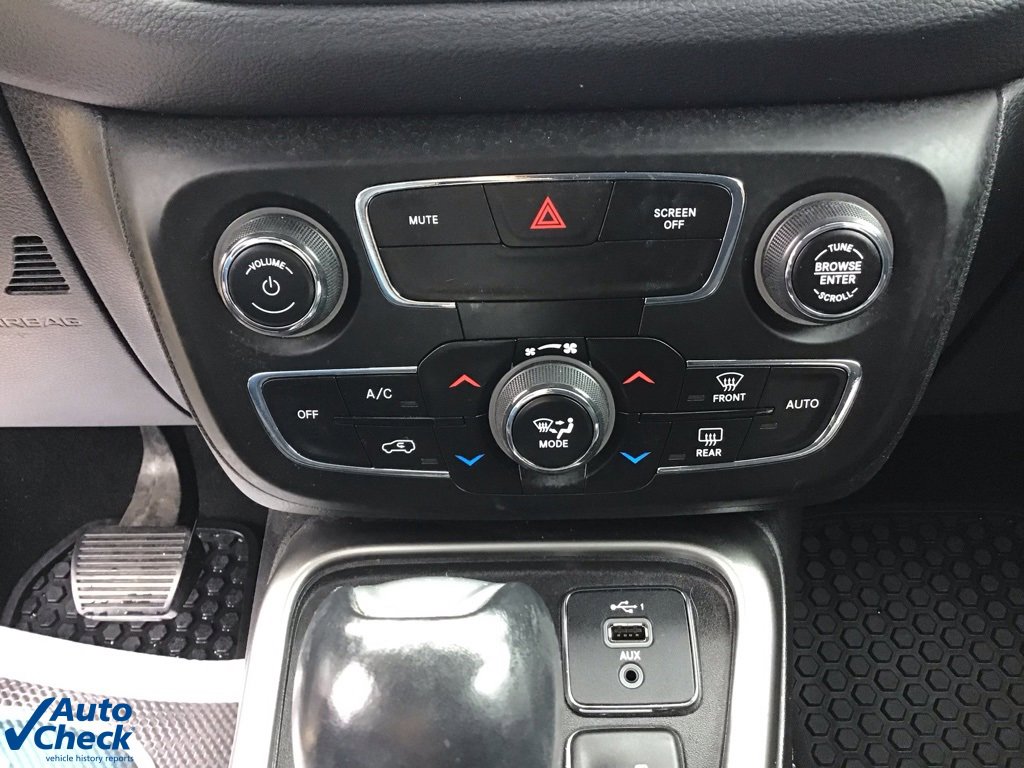 Used 2020 Jeep Compass Latitude w/ Popular Equipment Group image 37