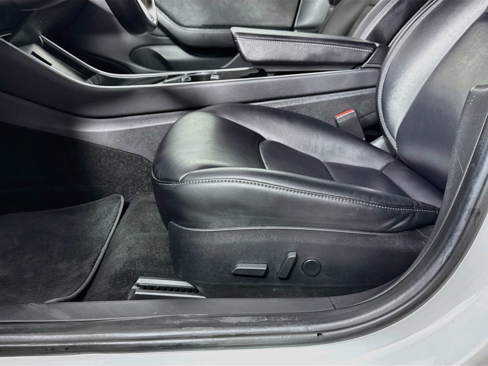 Used 2018 Tesla Model 3 Performance AWD/4WD image 15