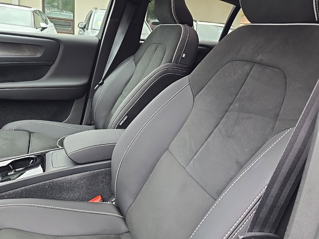 Certified 2023 Volvo C40 P8 Recharge Plus AWD/4WD image 15