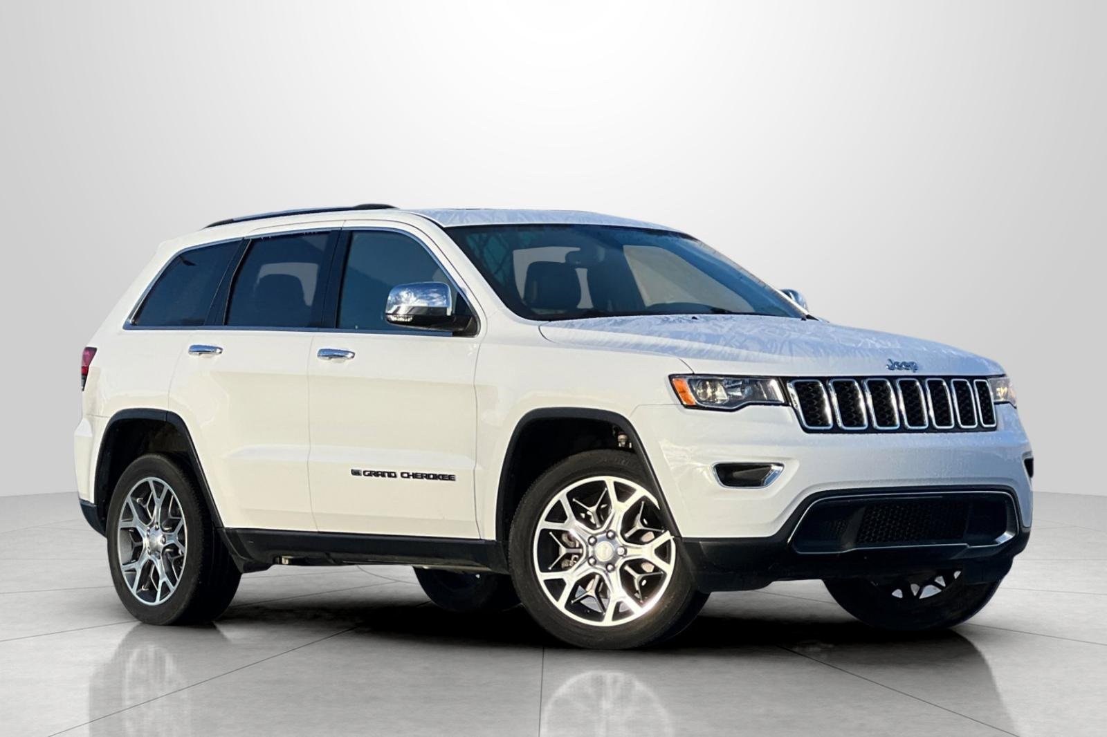 Used 2022 Jeep Grand Cherokee Limited image 2