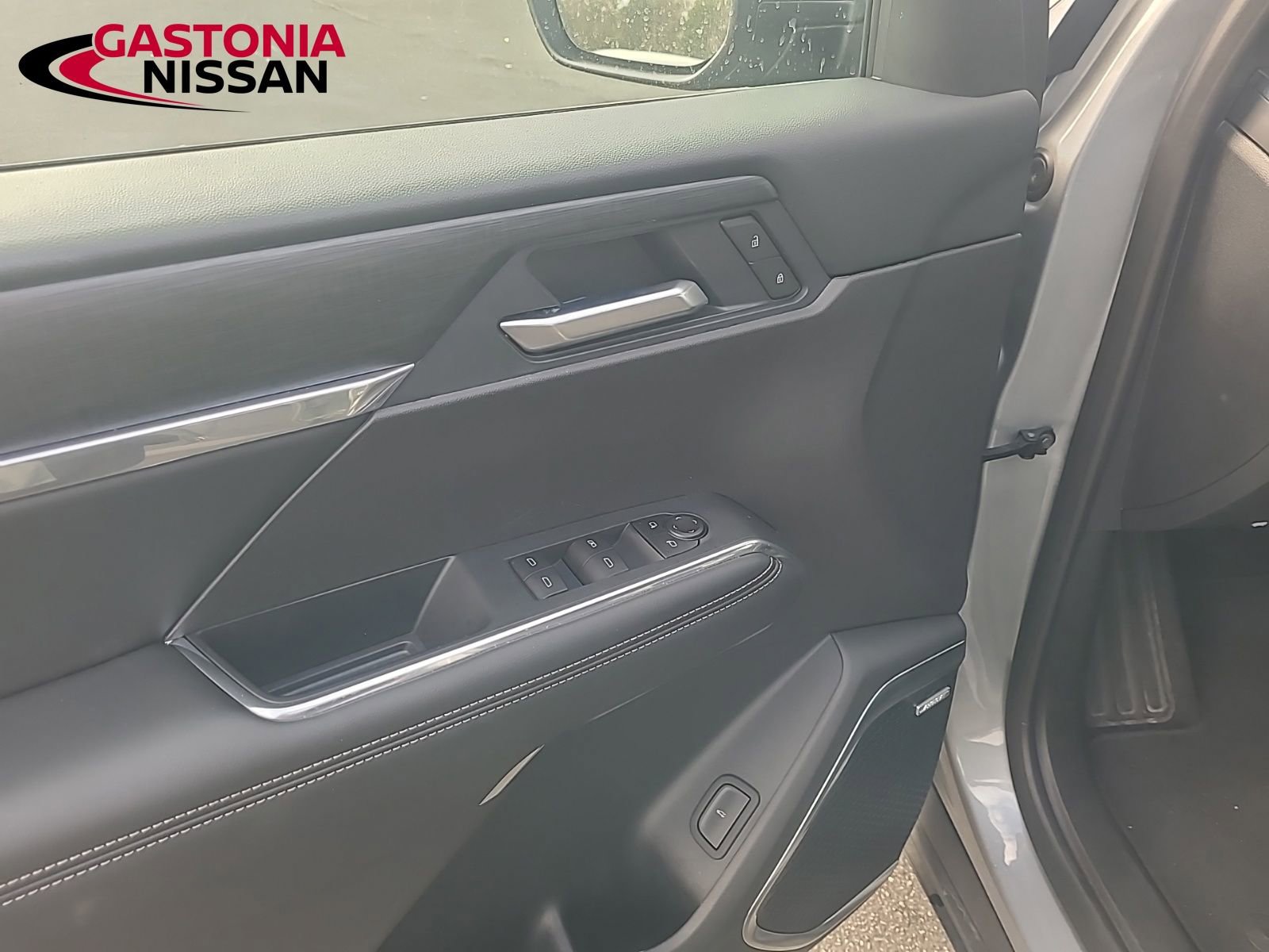 Used 2025 GMC Acadia Elevation image 25