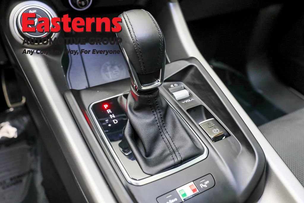 Used 2024 Alfa Romeo Tonale Veloce w/ Active Assist Package AWD/4WD image 13