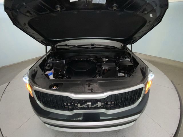 Used 2024 Kia Telluride EX w/ EX Captain's Chair Package image 27