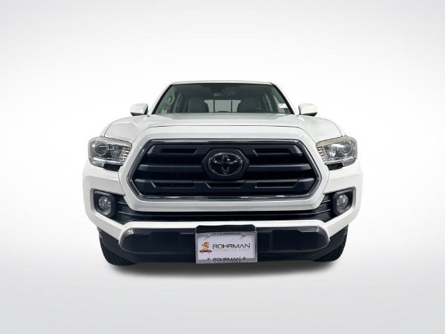 Used 2018 Toyota Tacoma SR5 w/ Exterior Package AWD/4WD image 25