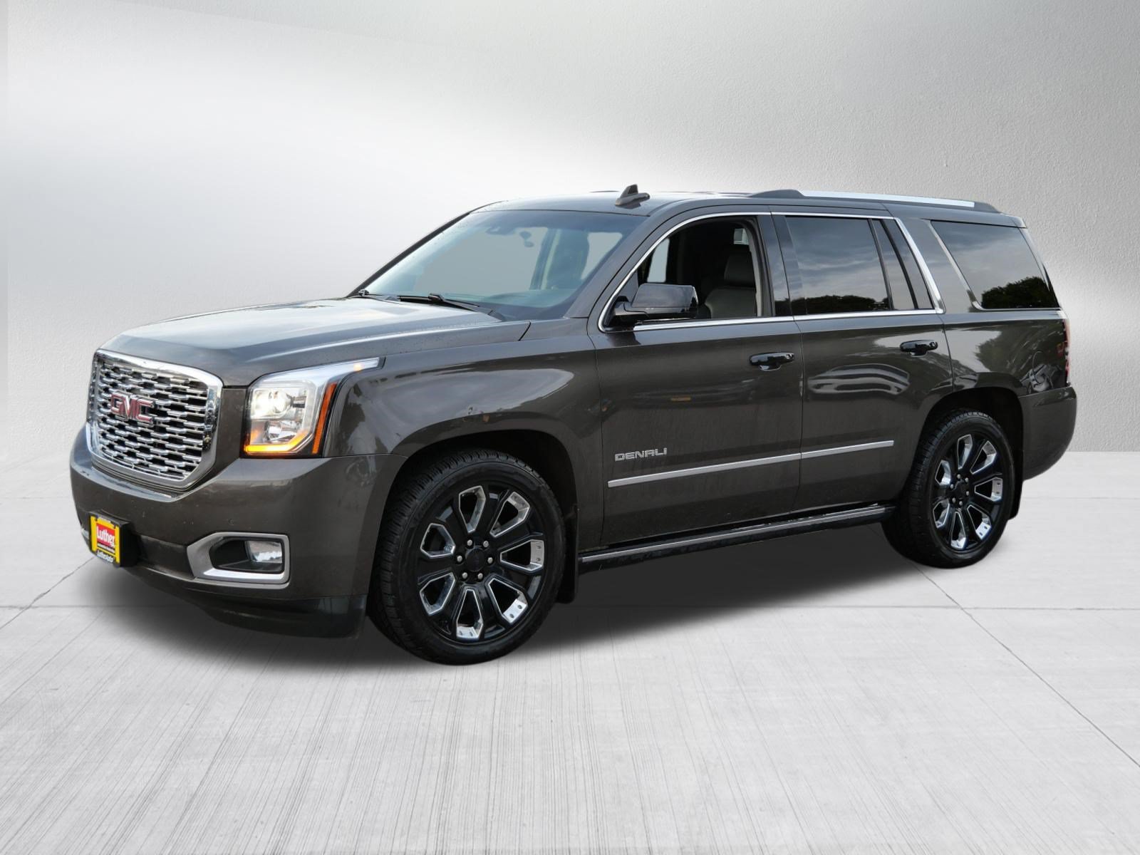 Certified 2019 GMC Yukon Denali w/ Denali Ultimate Package AWD/4WD image 3