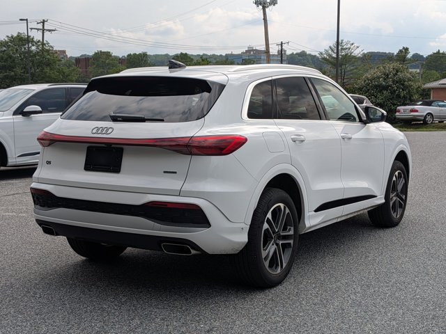 Certified 2025 Audi Q5 Premium w/ Convenience Package AWD/4WD image 5