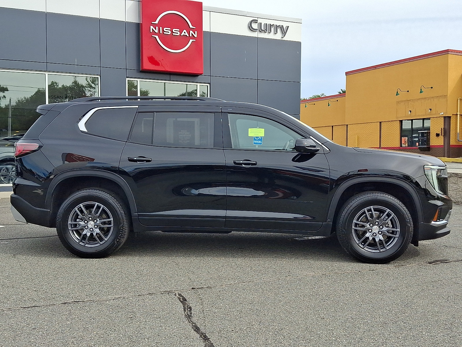 Used 2025 GMC Acadia Elevation AWD/4WD image 8