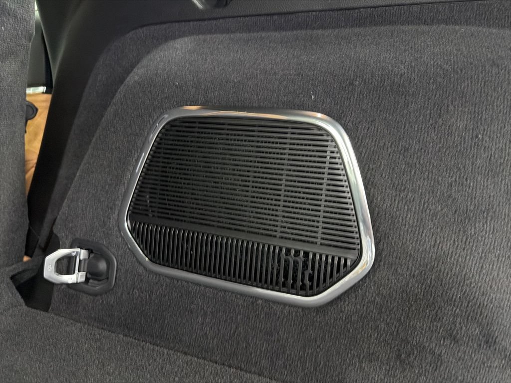 New 2026 Jeep Grand Cherokee Summit AWD/4WD image 9