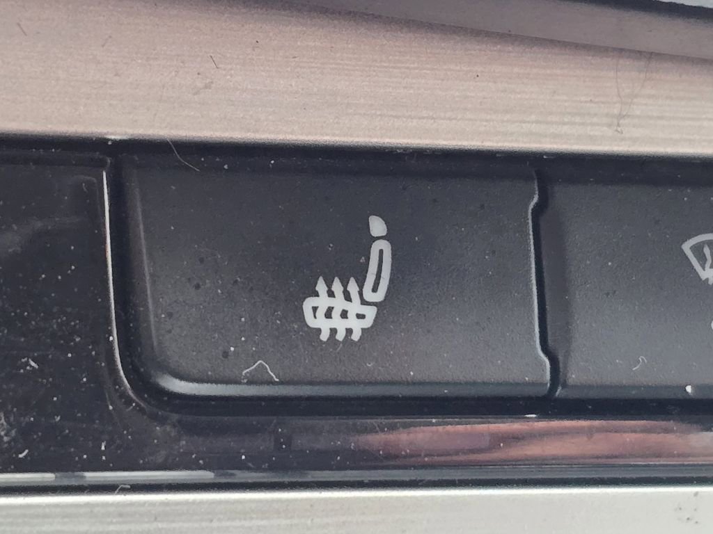 Used 2013 Volkswagen CC R-Line image 6