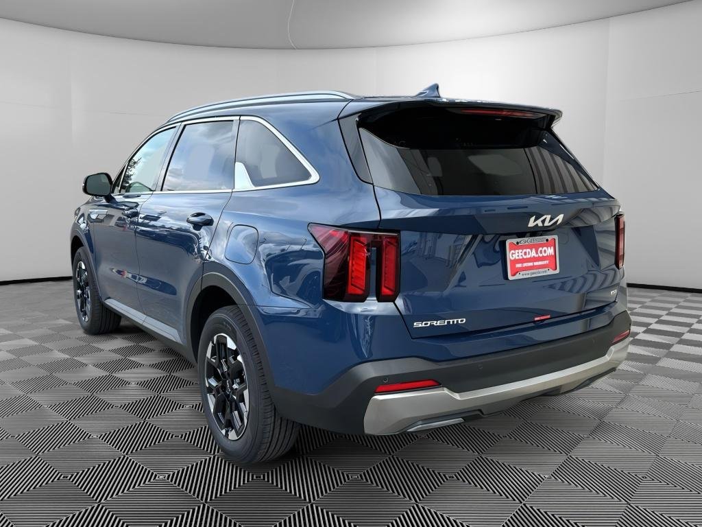 New 2026 Kia Sorento S image 6