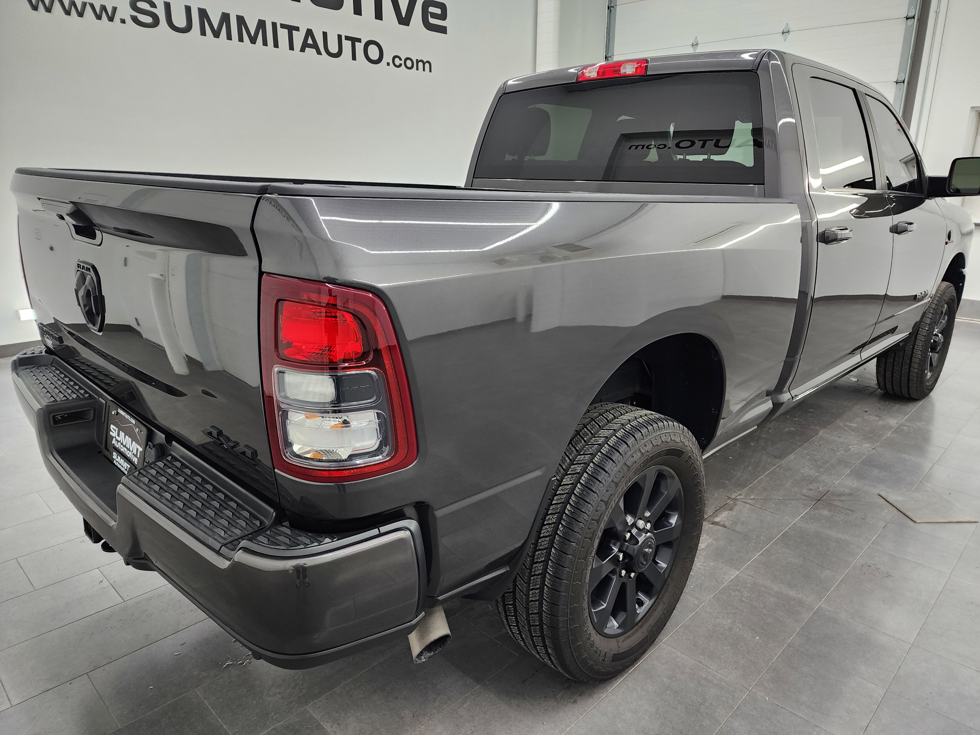 Used 2022 RAM 2500 Big Horn w/ Night Edition image 4