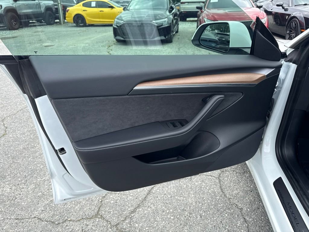 Used 2021 Tesla Model 3 Long Range AWD/4WD image 27