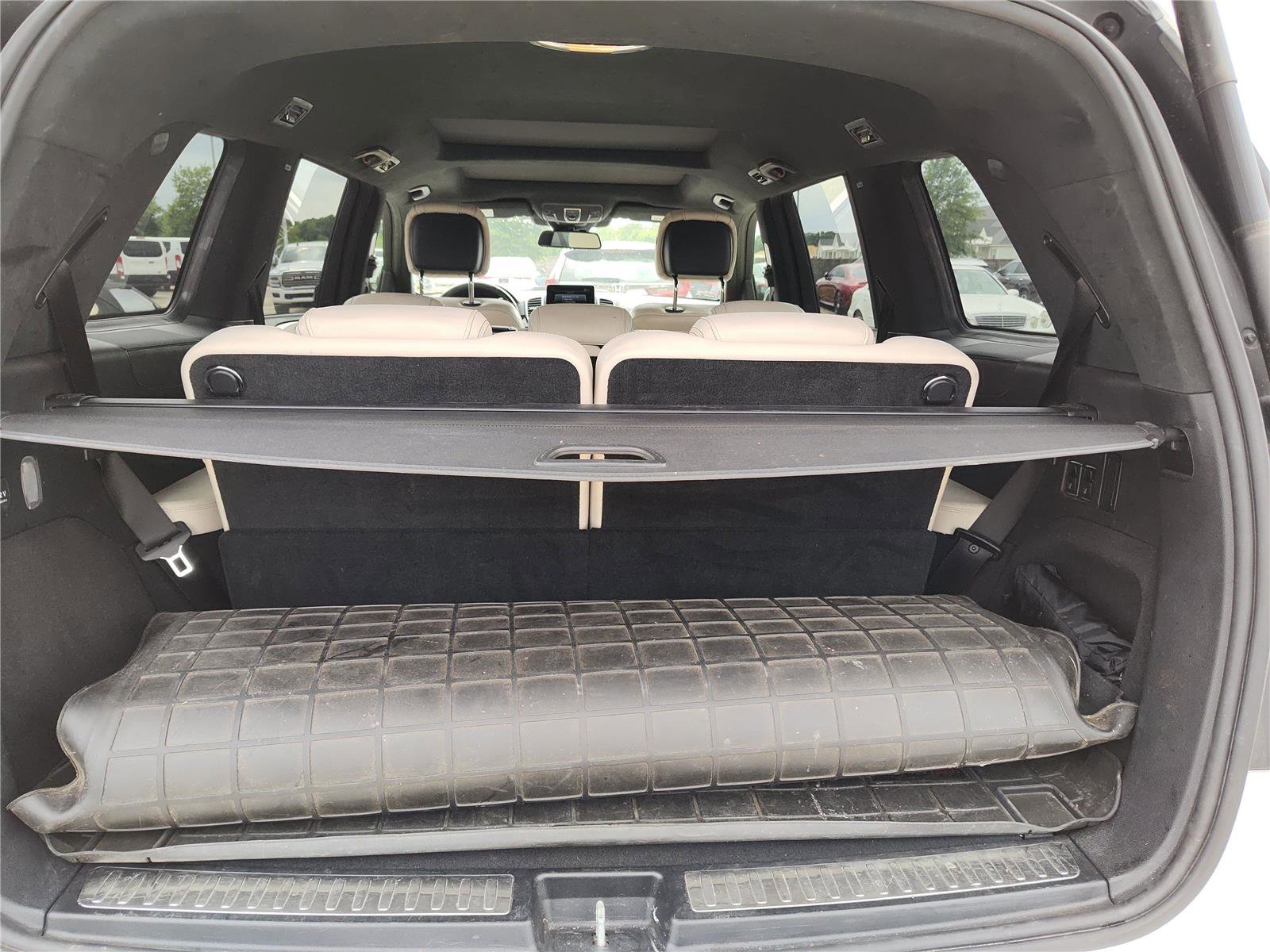 Used 2019 Mercedes-Benz GLS 550 4MATIC image 5