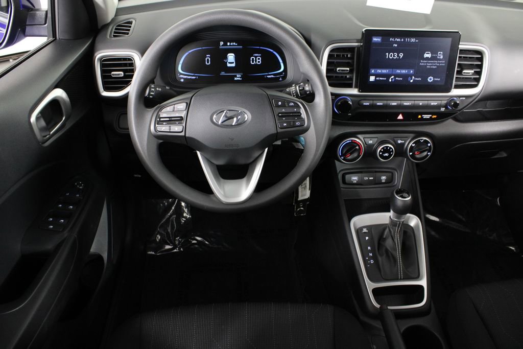 Certified 2026 Hyundai Venue SE image 7