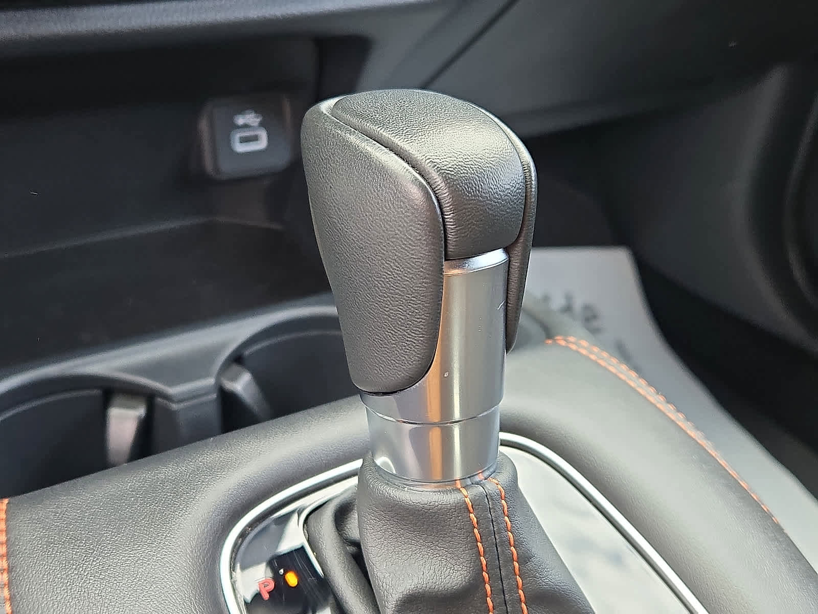 Used 2025 Honda HR-V Sport image 16