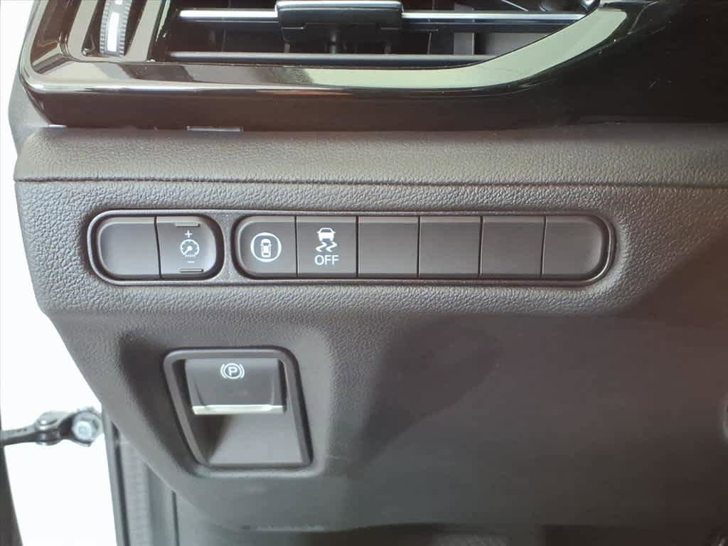 Used 2025 Acura MDX SH-AWD image 11