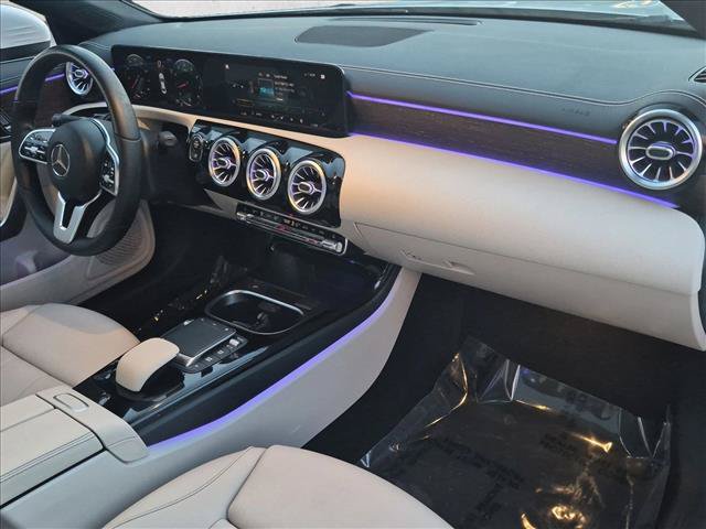 Used 2021 Mercedes-Benz CLA 250 image 20