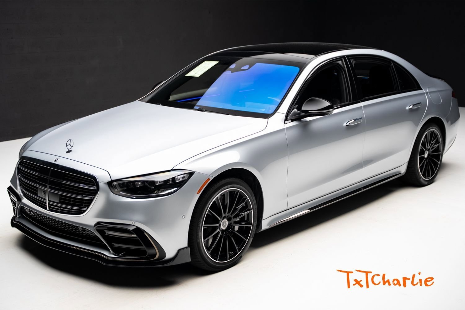 Used 2024 Mercedes-Benz S 580e 4MATIC Sedan image 1