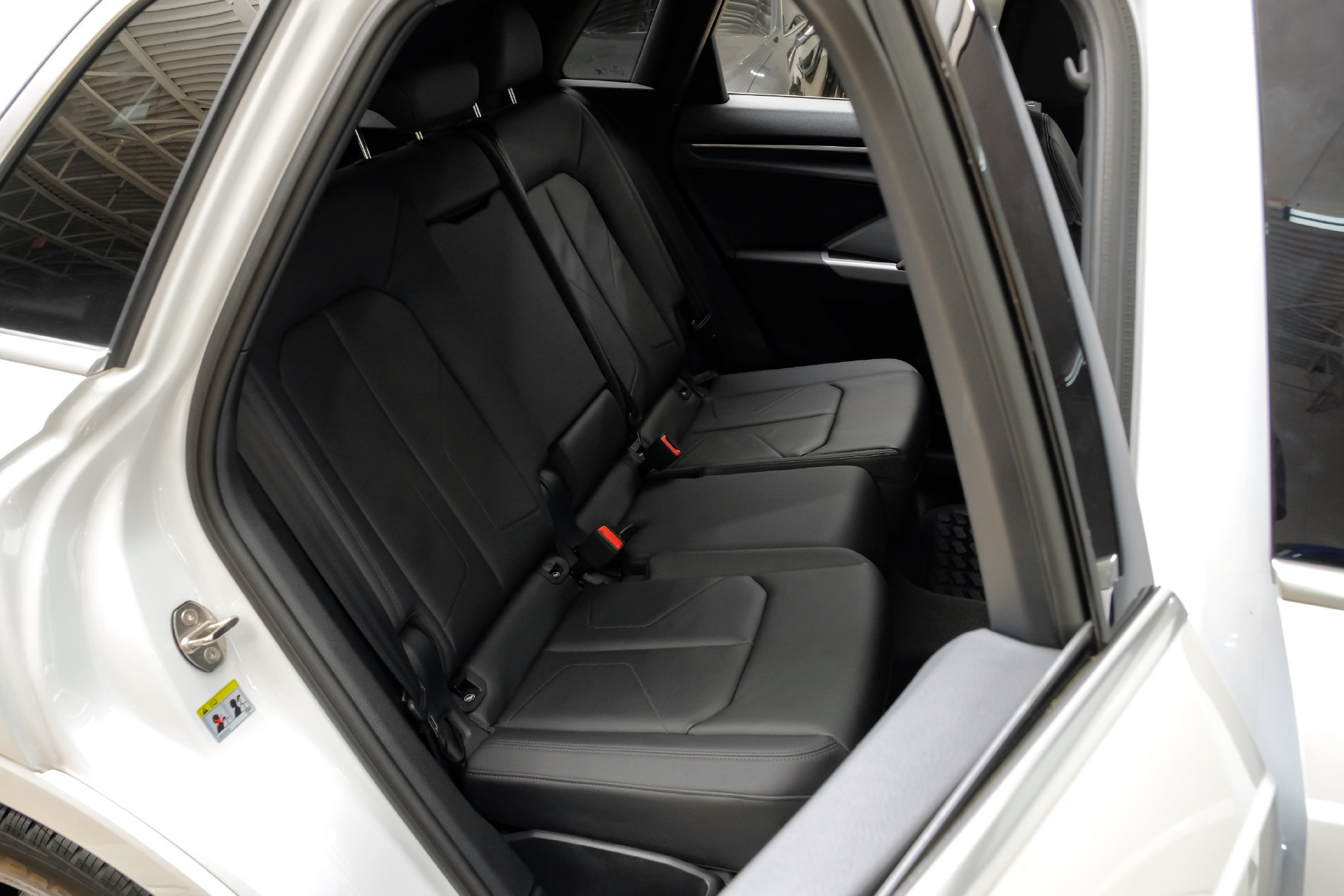 Used 2024 Audi Q3 2.0T Premium AWD/4WD image 38