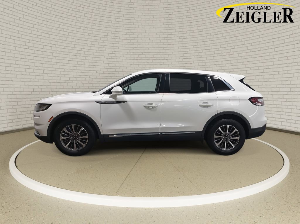 Used 2023 Lincoln Nautilus AWD w/ Premium Package image 8