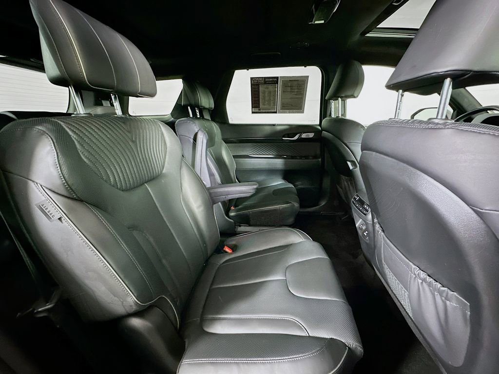Used 2024 Hyundai Palisade Calligraphy image 11