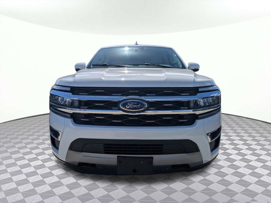 Used 2023 Ford Expedition Limited image 7