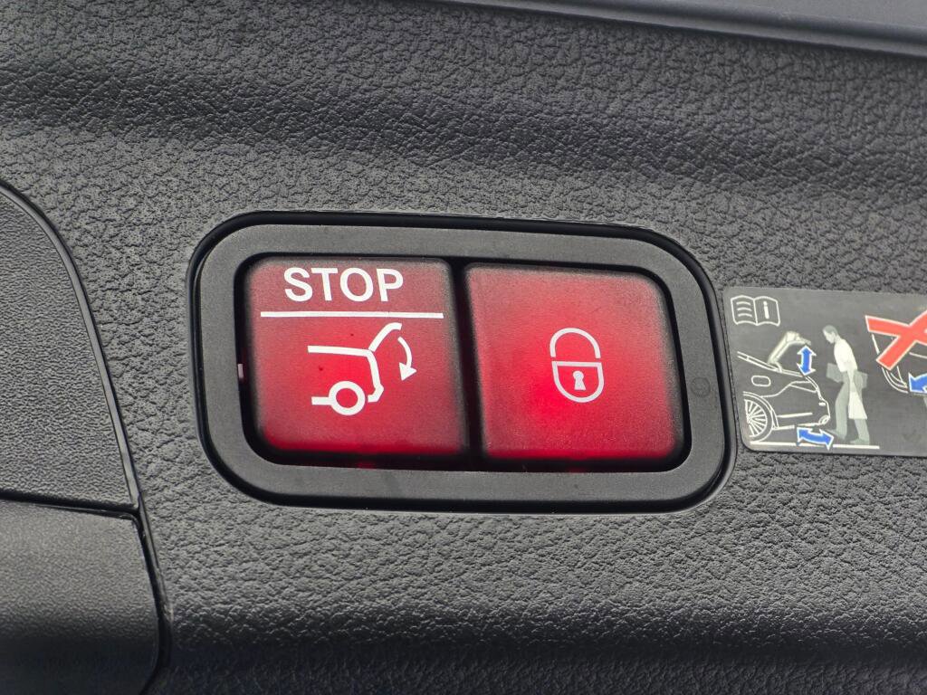 Used 2025 Mercedes-Benz GLE 53 AMG 4MATIC image 23