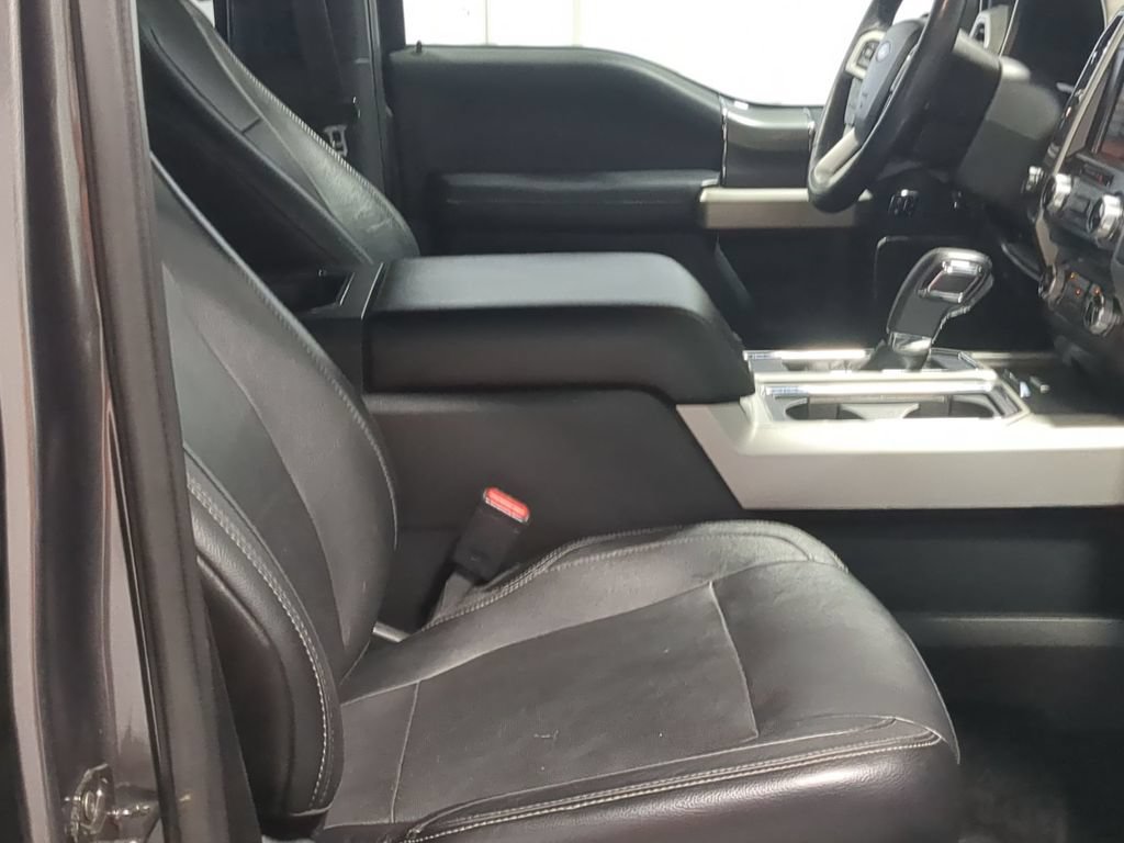 Used 2015 Ford F150 Lariat w/ Equipment Group 502A Luxury AWD/4WD image 28