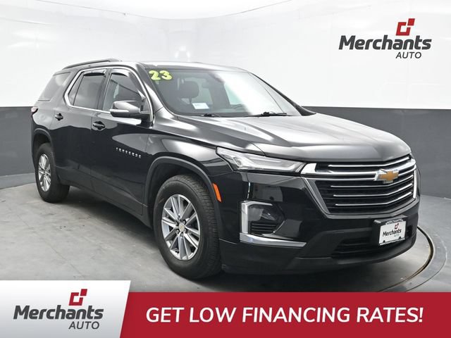 Used 2023 Chevrolet Traverse LT