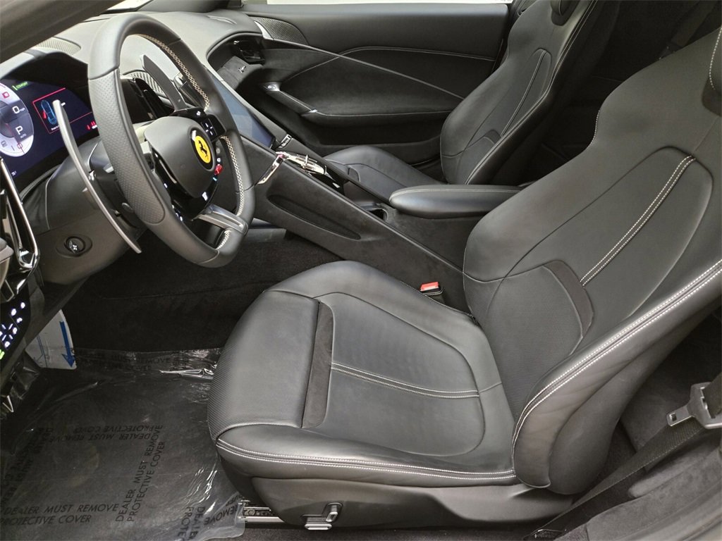 Used 2023 Ferrari Roma image 18