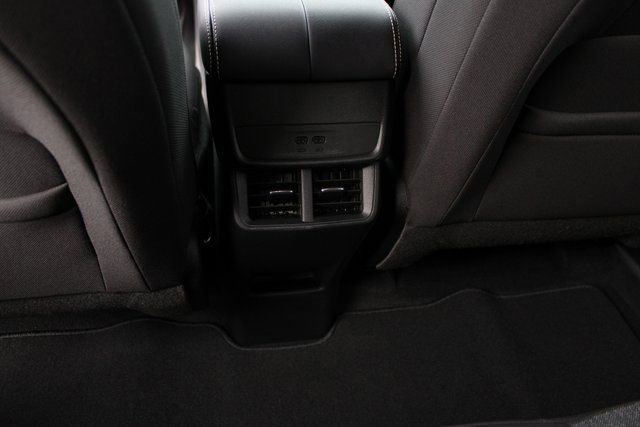 New 2026 GMC Terrain Elevation w/ Technology Package II AWD/4WD image 31