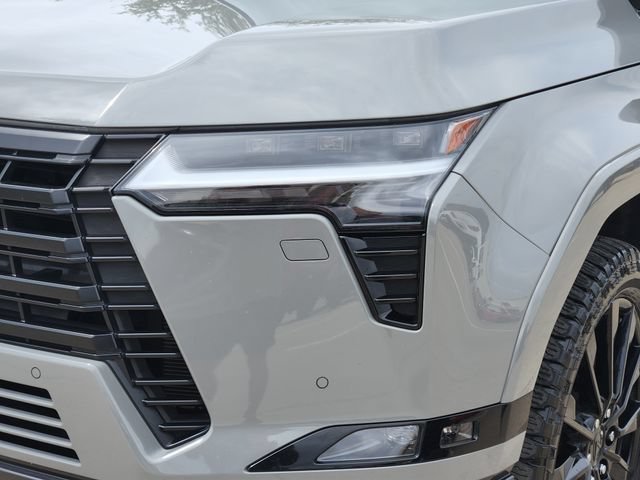 Used 2024 Lexus GX 550 w/ Accessory Package (Z1) AWD/4WD image 16