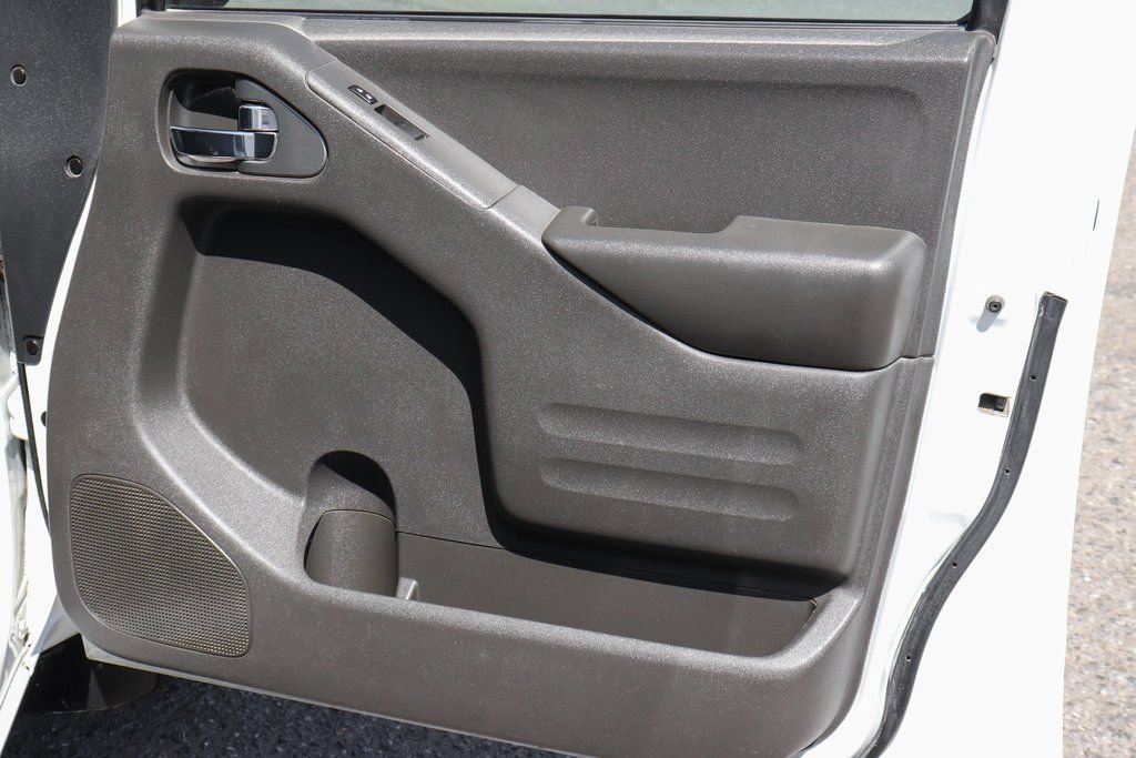 Used 2020 Nissan Frontier SV image 34