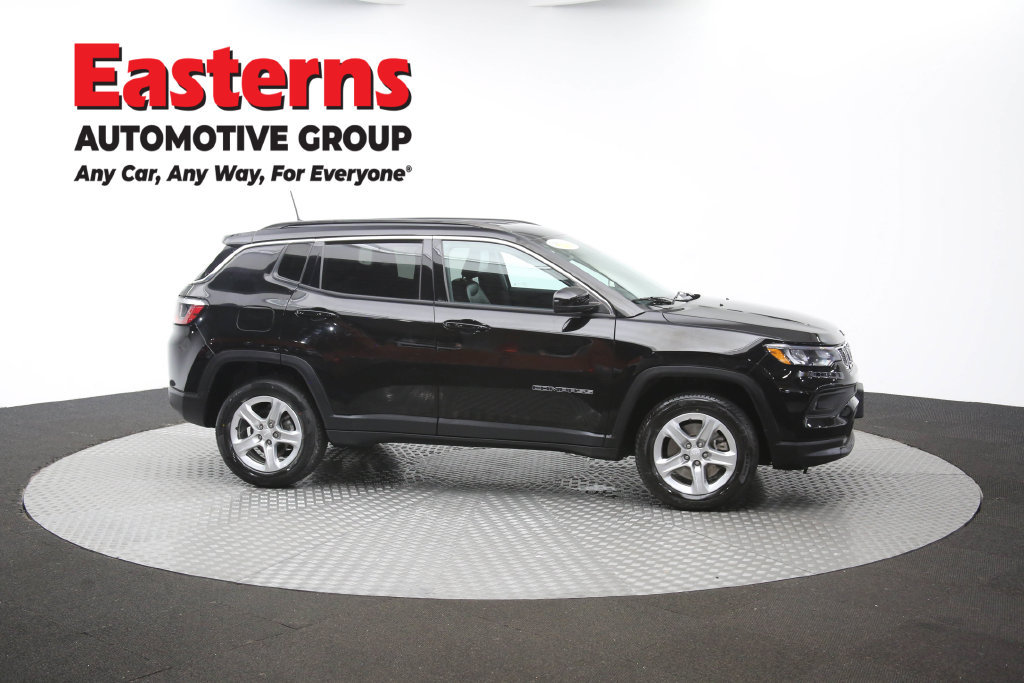 Used 2023 Jeep Compass Latitude AWD/4WD image 52