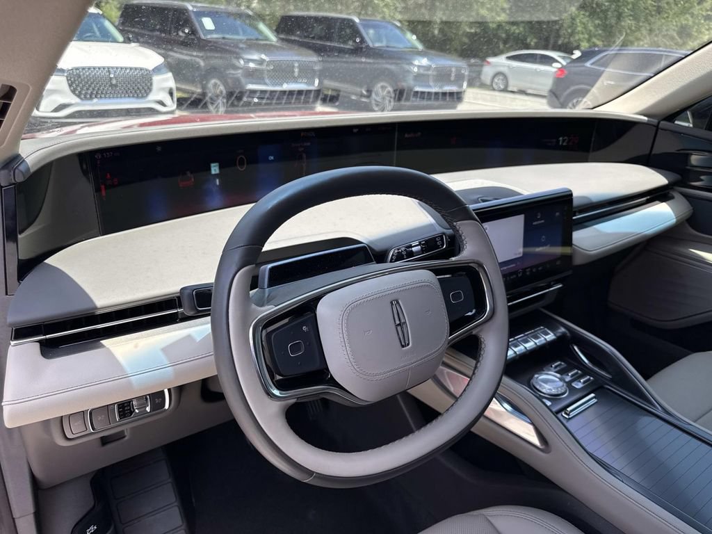 Certified 2024 Lincoln Nautilus Premier AWD/4WD image 33
