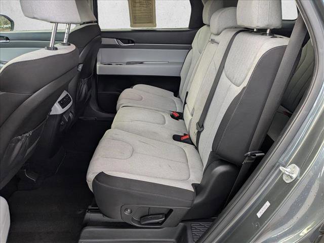 Used 2021 Hyundai Palisade SE image 17