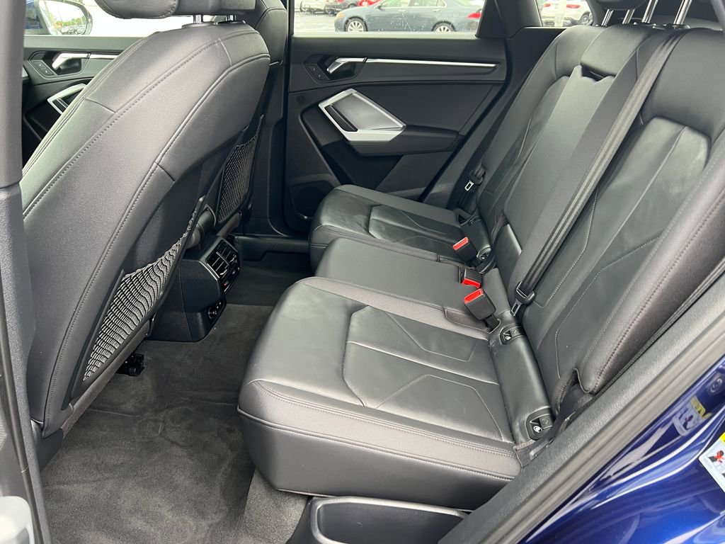Used 2021 Audi Q3 2.0T Premium image 28