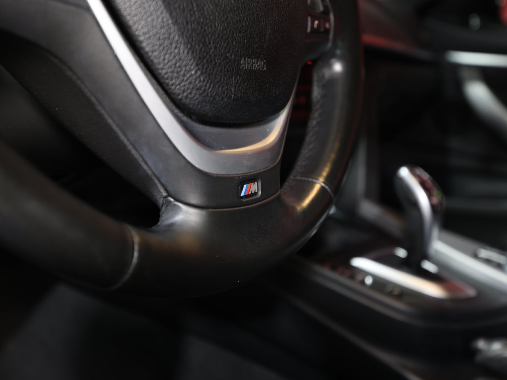 Used 2020 BMW 430i Convertible w/ M Sport Package RWD image 22