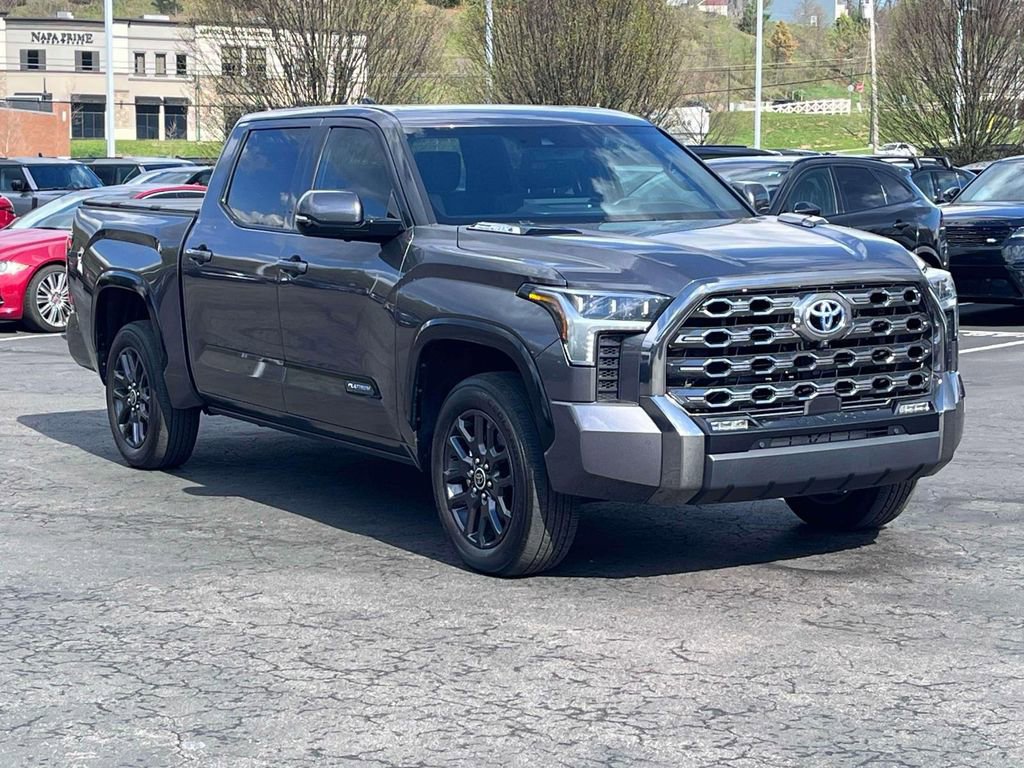 Used 2023 Toyota Tundra Platinum image 3