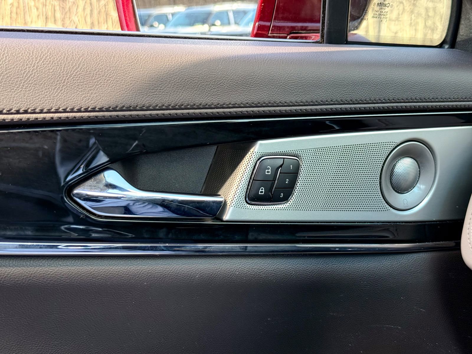 Used 2023 Lincoln Nautilus Reserve w/ Equipment Group 202A image 28