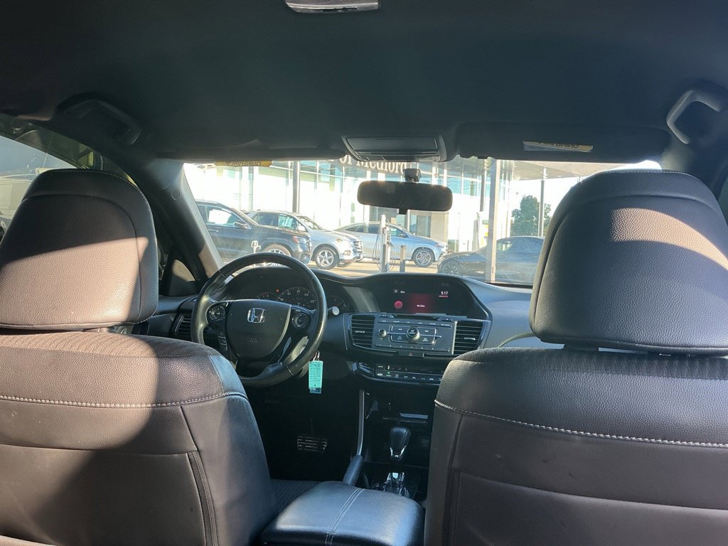 Used 2016 Honda Accord Sport image 22