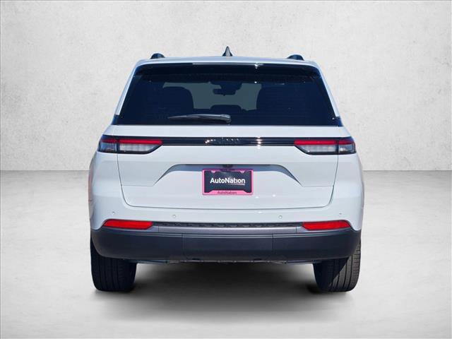 New 2026 Jeep Grand Cherokee Limited w/ Limited Altitude Package RWD image 8