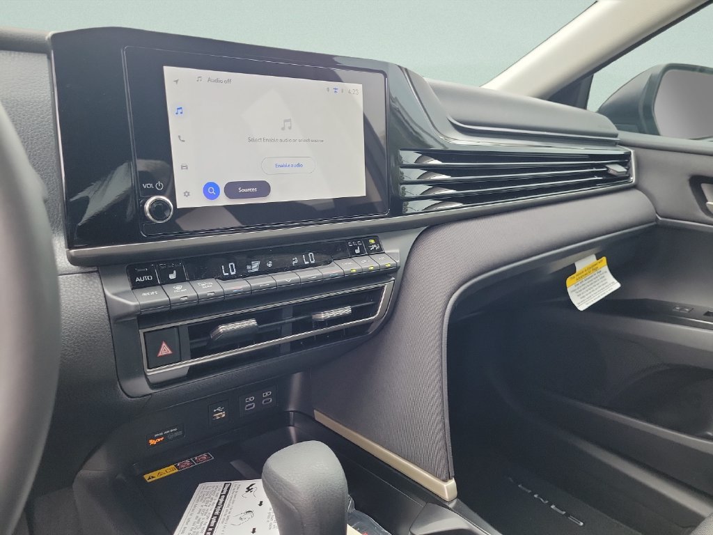 Used 2026 Toyota Camry LE w/ Convenience Package FWD image 30