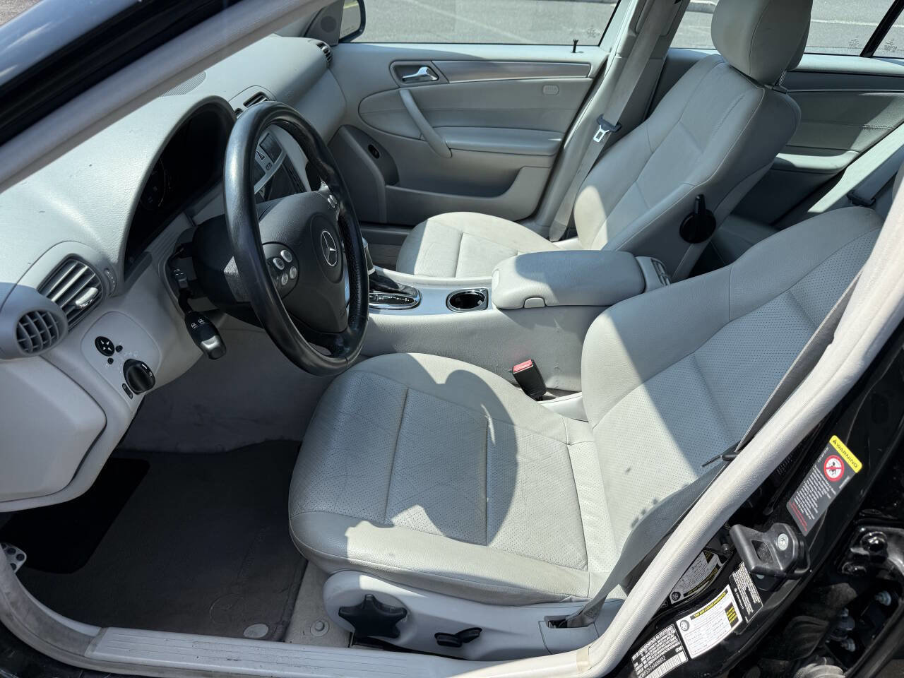 Used 2006 Mercedes-Benz C 230 Sedan w/ Sunroof Pkg image 12