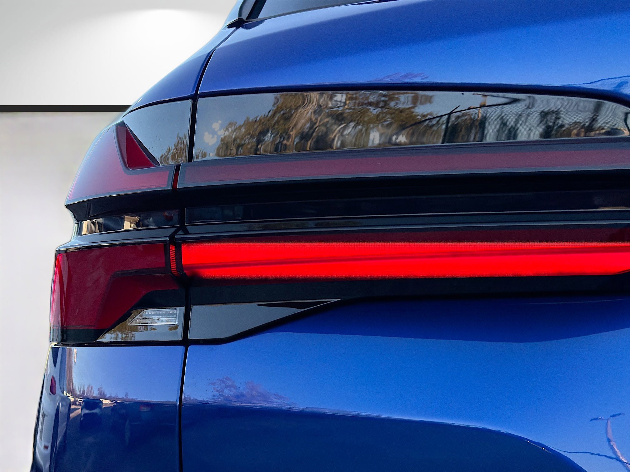 Used 2025 BMW X5 M60i image 9