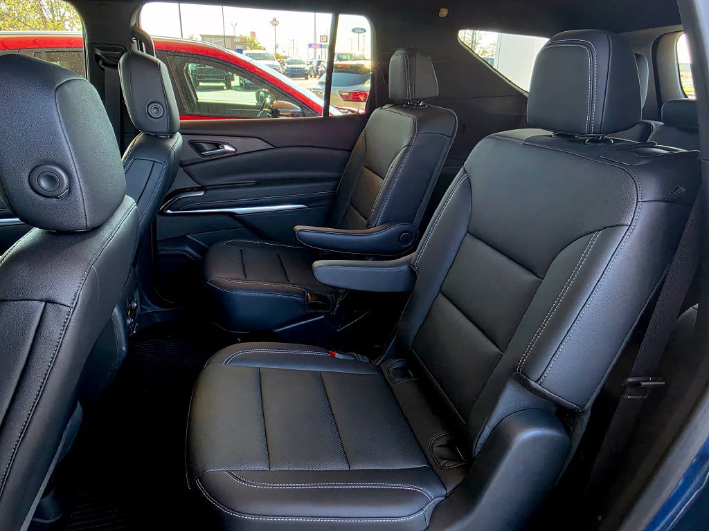 Used 2024 Chevrolet Traverse LT w/ LPO, Floor Liner Package AWD/4WD image 61