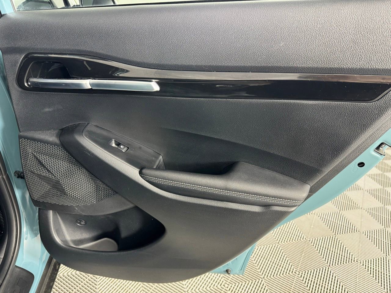 Used 2025 Kia Seltos EX image 29